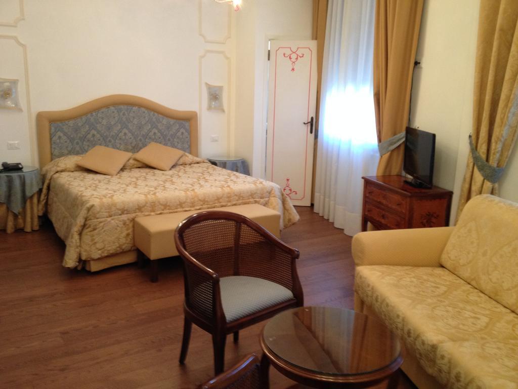 Ca' Dei Polo Hotel Venesia Bagian luar foto